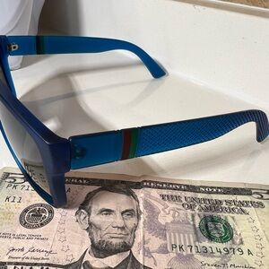 Unisex NEW Polarized shades available designer style UV-B and UV-A Protection-